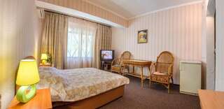 Гостиница Санрайз Партенит Двухместный номер с 1 кроватью или 2 отдельными кроватями-1